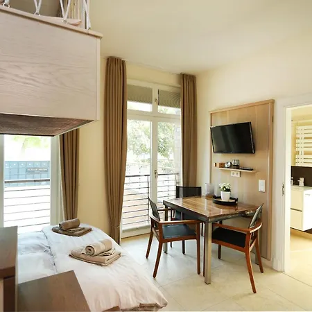 Apartment Schmidt - Strandhaus Direkt Am Mit Sauna, Sport Und Duenengarten -
