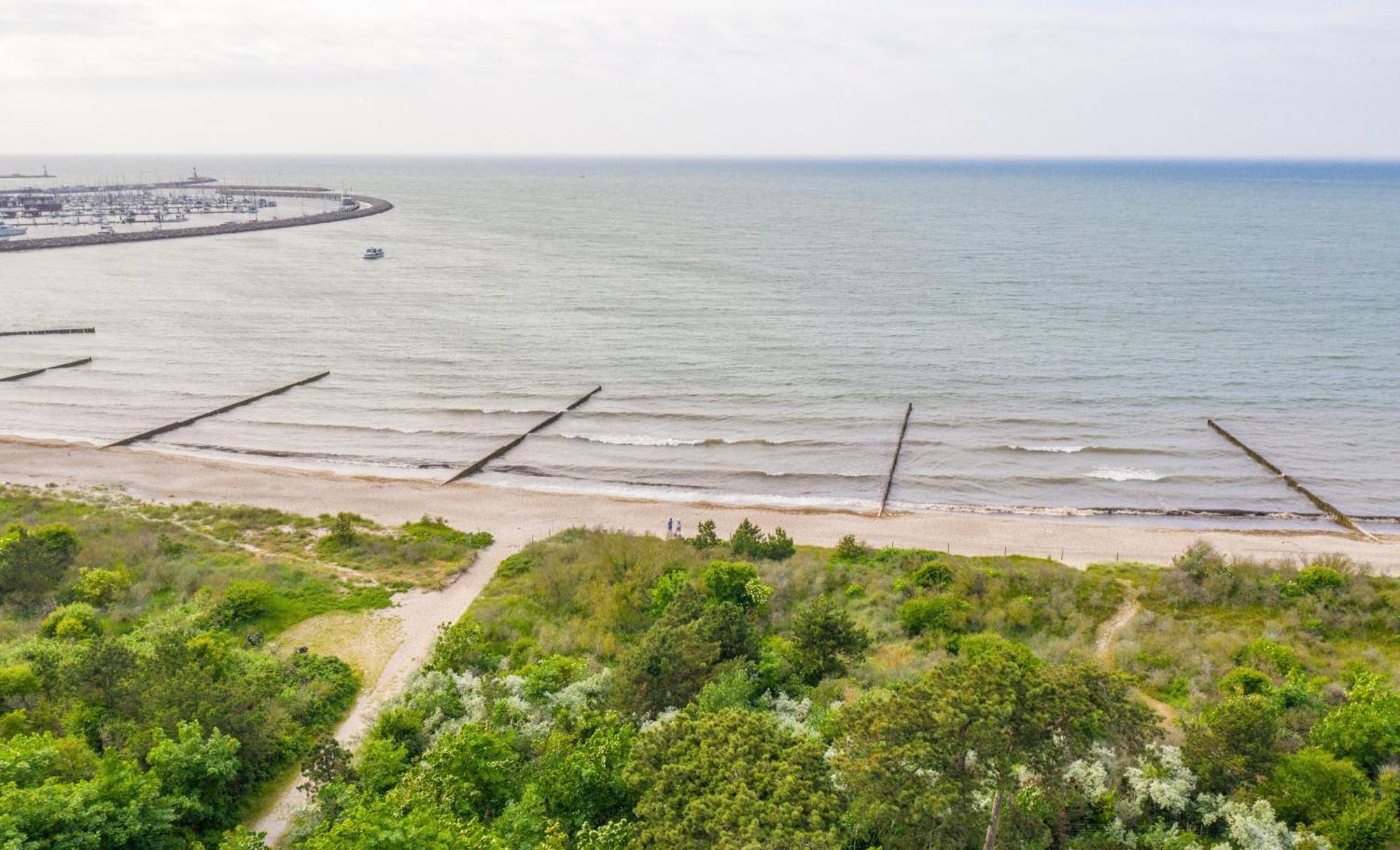 Schmidt - Strandhaus Direkt Am Mit Sauna, Sport Und Duenengarten Iii * Rostock